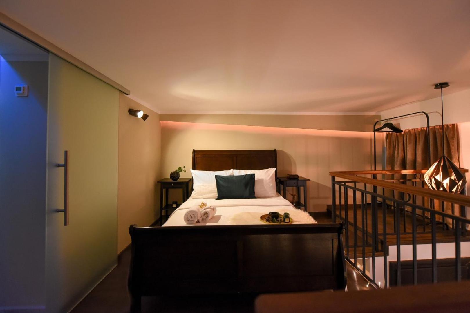 Central Comfort - Duplex-Style Studios On Regina Elisabeta Bucharest Bilik gambar