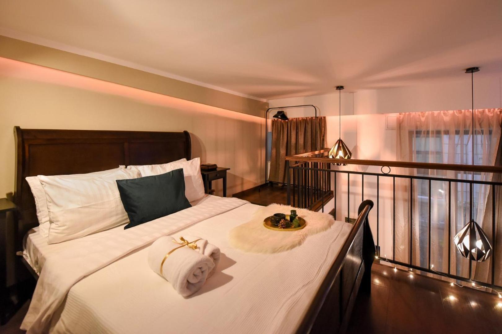 Central Comfort - Duplex-Style Studios On Regina Elisabeta Bucharest Bilik gambar