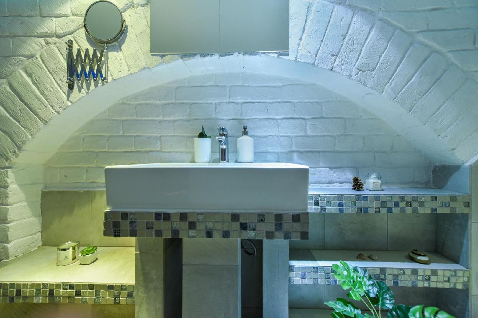 Central Comfort - Duplex-Style Studios On Regina Elisabeta Bucharest Bilik gambar