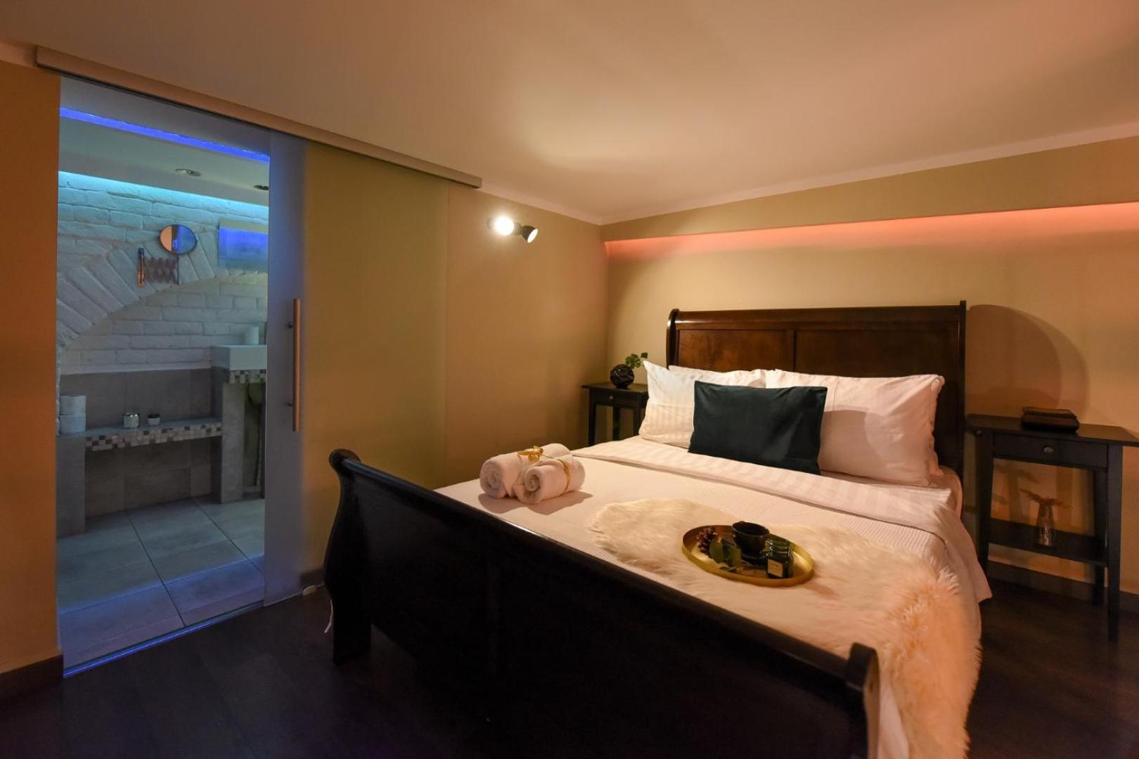 Central Comfort - Duplex-Style Studios On Regina Elisabeta Bucharest Bilik gambar